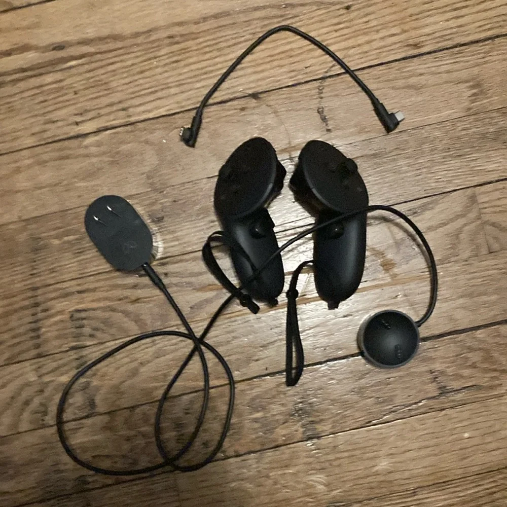 Oculus VR Controllers and Sensor Set - Black